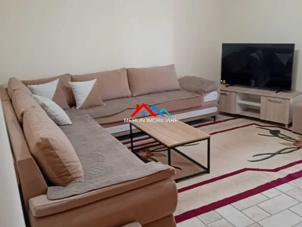 Tirane, jepet me qera apartament 3+1+Ballkon Kati 3, 85 m² 622 € (RRUGA XHANFIZE KEKO,XHAMLLIKU)