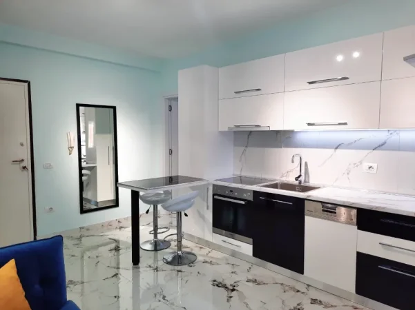 Tirane, jepet me qera garsonier Kati 5, 43 m² 450 € (DON BOSKO)