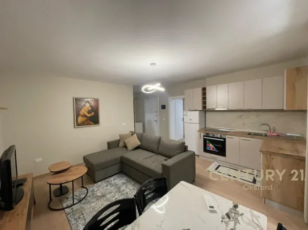 Tirane, jepet me qera apartament 2+1+Ballkon Kati 4, 70 m² 650 € (muhamet gjollesha)