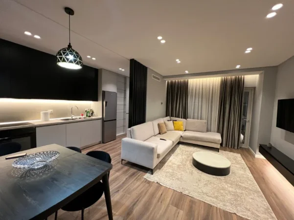 Tirane, jepet me qera apartament 2+1 Kati 7, 84 m² 750 € (Fusha e Aviacionit)
