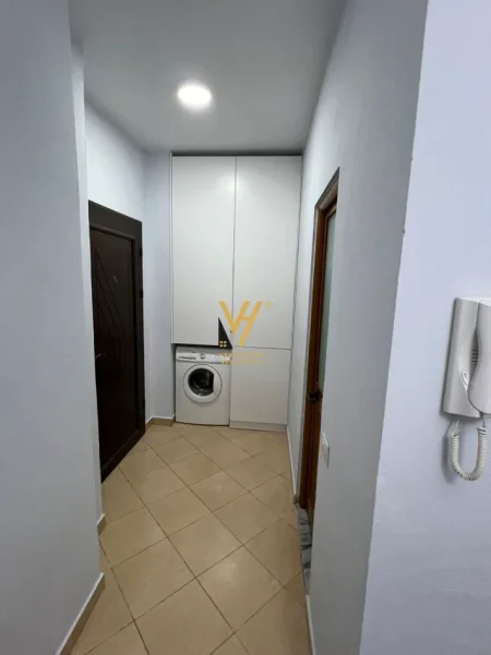 Tirane, jepet me qera apartament 2+1+Ballkon Kati 3, 75 m² 500 € (ASTIR)