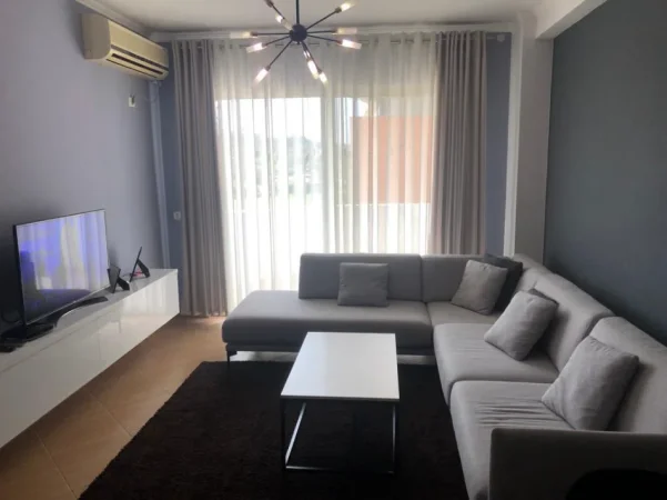 Tirane, shitet apartament 2+1+Ballkon Kati 5, 112 m² 150.000 € (Vila L astir)