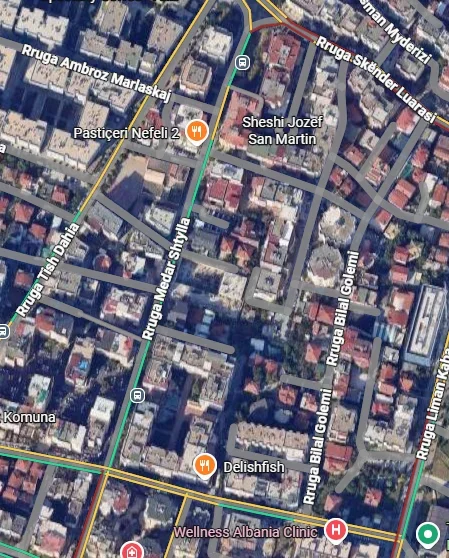 Tirane, shitet dyqan Kati 0, 24 m² 65.000 € (komuna e parisit)