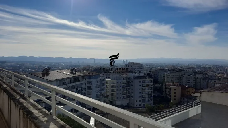 Tirane, jepet me qera zyre Kati 5, 400 m² 2.500 € (FRESKU)