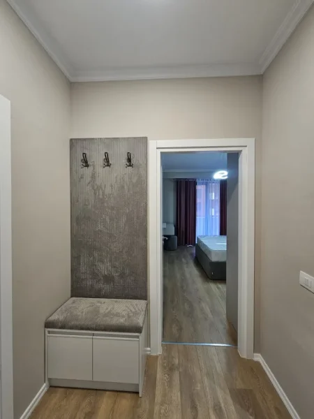 Tirane, jepet me qera apartament 1+1+Ballkon , 550 €