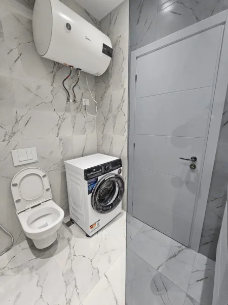 Tirane, jepet me qera apartament 1+1+Ballkon , 550 €