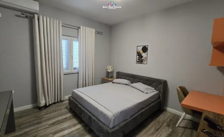 Tirane, jepet me qera apartament 2+1 Kati 1, 115 m² 625 € (Rruga e Elbasanit)