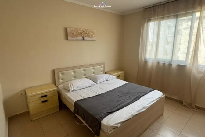 Tirane, jepet me qera apartament 3+1 Kati 2, 120 m² 575 € (rruga bardhyl)