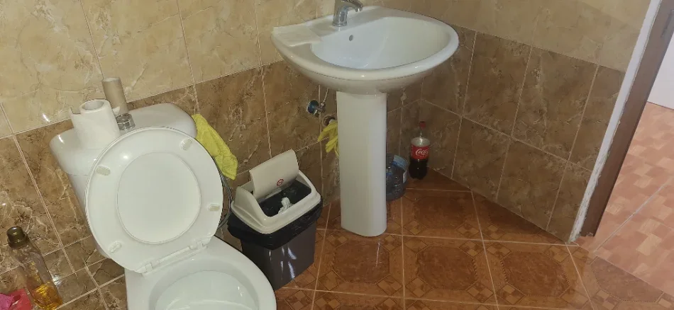 Tirane, shitet ambjent biznesi , 119 m² (Rruga Dibres)