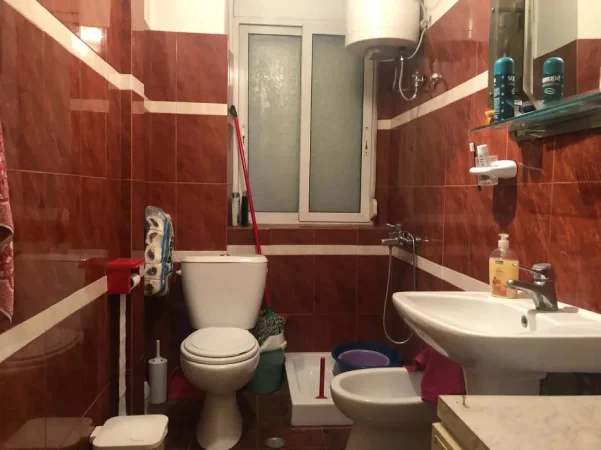 Korce, shitet apartament+verande | Penthouse 2+1+Ballkon Kati 1, 80 m² 150.000 € (Rrugica Ndre Mjeda)