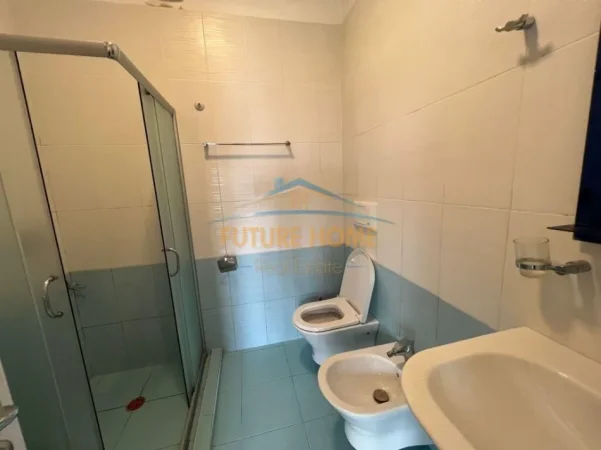 Tirane, jepet me qera apartament 1+1 Kati 4, 51 m² 400 € (Rezidenca Kodra e Diellit 2)