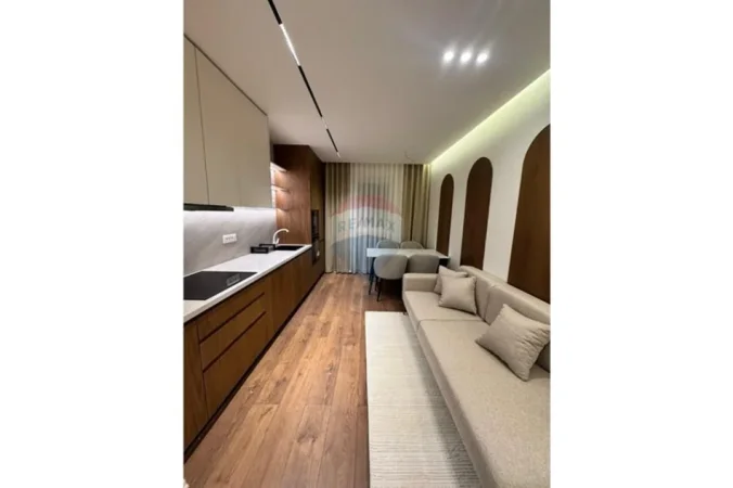 Tirane, jepet me qera apartament , 100 m² 900 € (Rruga Xhanfize Keko, Tiranë)