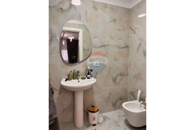 Tirane, jepet me qera apartament , 200 m² 1.000 € (Kodra e Diellit)