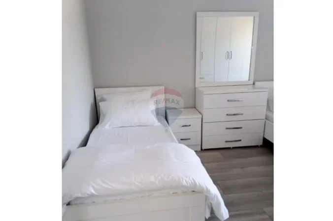 Tirane, jepet me qera apartament , 100 m² 851 € 