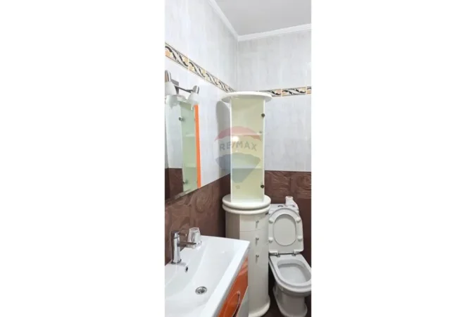 Tirane, jepet me qera apartament , 110 m² 1.000 € 