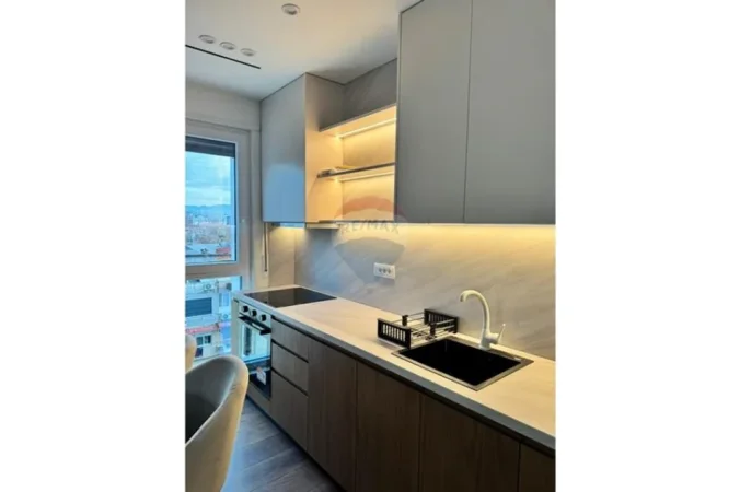 Tirane, jepet me qera apartament , 49 m² 700 € (Rruga Xhanfize Keko, Tiranë)