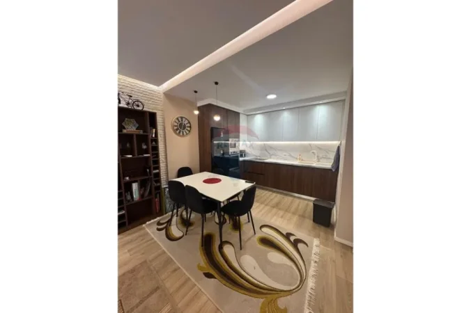 Tirane, jepet me qera apartament , 75 m² 601 € (Aura Rezidencë)