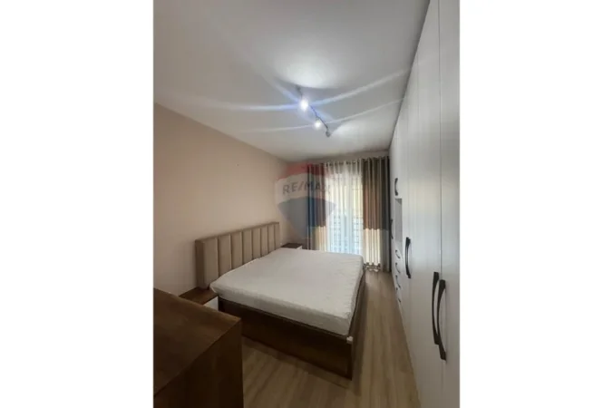 Tirane, jepet me qera apartament , 75 m² 601 € (Aura Rezidencë)