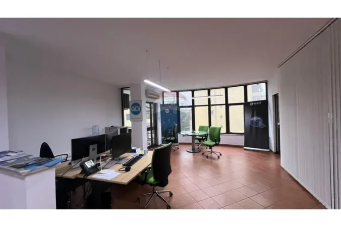 Tirane, jepet me qera apartament , 115 m² 1.000 € 
