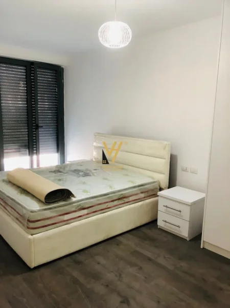 Tirane, jepet me qera apartament 2+1+Ballkon Kati 6, 100 m² 700 € (DON BOSKO)