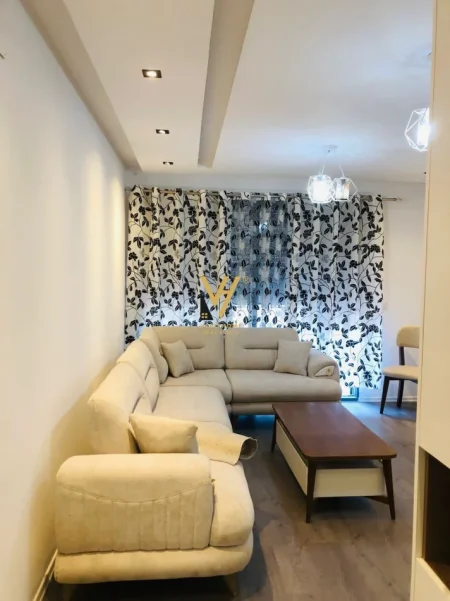 Tirane, jepet me qera apartament 2+1+Ballkon Kati 6, 100 m² 700 € (DON BOSKO)