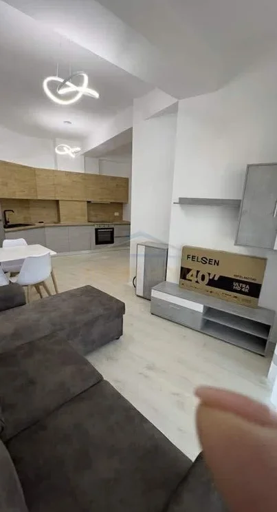 Tirane, jepet me qera apartament 2+1 Kati 8, 78 m² 570 € 