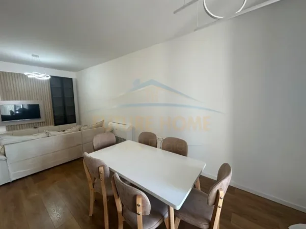 Tirane, jepet me qera apartament 1+1 Kati 8, 73 m² 550 € (RRUGA JORDAN MISJA)