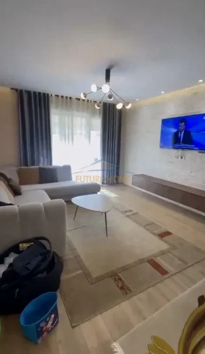 Tirane, jepet me qera apartament 1+1 Kati 7, 75 m² 550 € 