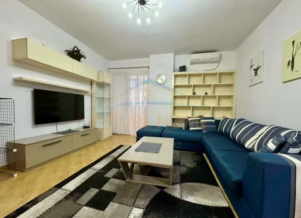 Tirane, jepet me qera apartament 1+1 Kati 5, 63 m² 400 € 