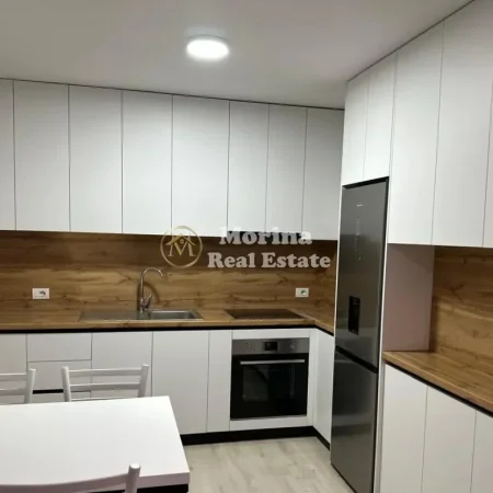 Tirane, jepet me qera apartament 2+1+Ballkon Kati 7, 90 m² 750 € (Astir)