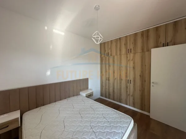 Tirane, jepet me qera apartament 1+1 Kati 8, 73 m² 550 € (Jordan Misja)