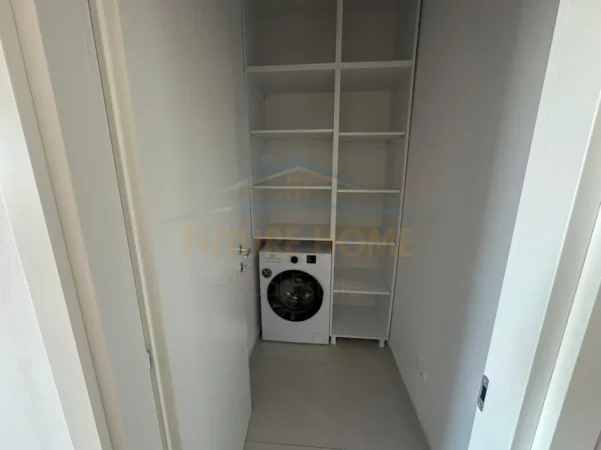 Tirane, jepet me qera apartament 1+1 Kati 8, 73 m² 550 € (Jordan Misja)