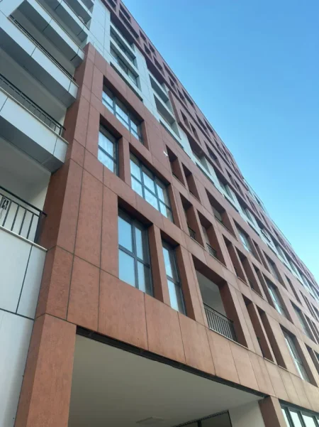 Tirane, shitet apartament 1+1+Ballkon Kati 9, 81 m² 109.350 € (Astir)