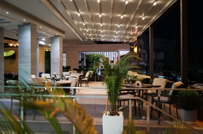 Bar-Restorant me qera, Sarandë 30.000 €