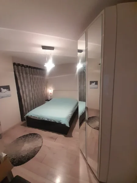 Tirane, jepet me qera apartament 1+1 Kati 4, 65 m² 50.000 L te Reja (Pranë Casa Italia, Tiranë)