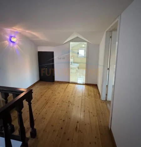 Tirane, shitet apartament duplex Dublex Kati 4, 93 m² 159.000 € (rruga e dibres)