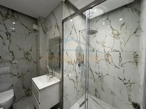 Tirane, shitet apartament 2+1+2+Post Parkimi Kati 3, 117 m² 370.000 € (Rruga e Durresit)