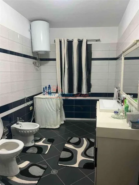 Tirane, shitet apartament 2+1+Ballkon Kati 1, 106 m² 198.000 € (Astir)