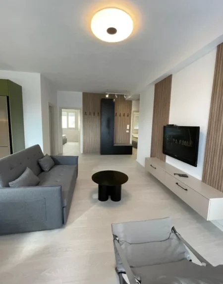 Tirane, jepet me qera apartament 2+1 , 96 m² 700 € 