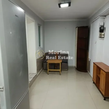 Tirane, jepet me qera apartament 2+1 Kati 1, 60 m² 300 € (Harry Fultz)