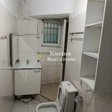 Tirane, jepet me qera apartament 2+1 Kati 1, 60 m² 300 € (Harry Fultz)