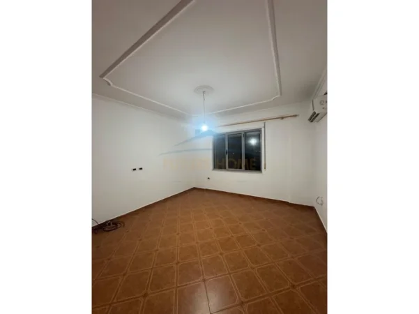 Tirane, shitet apartament 2+1 Kati 5, 92 m² 145.000 € 