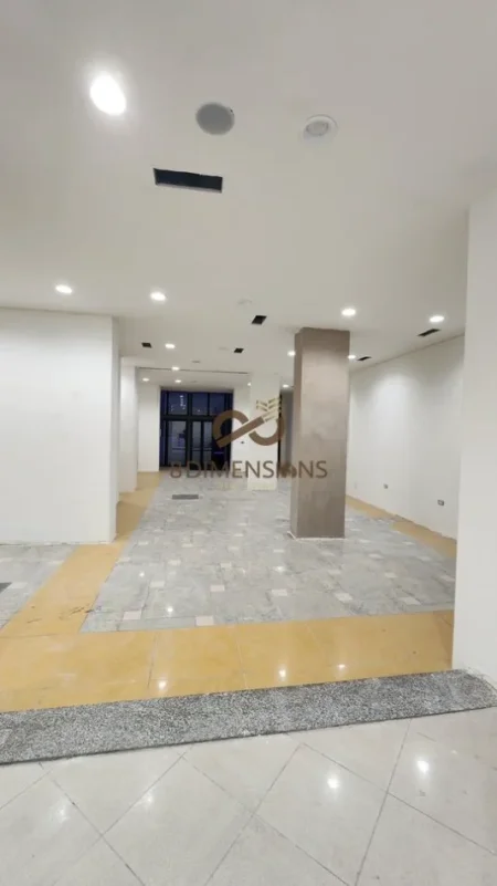 Tirane, jepet me qera ambjent biznesi Kati 0, 150 m² 1.500 € (rruga e kavajes)