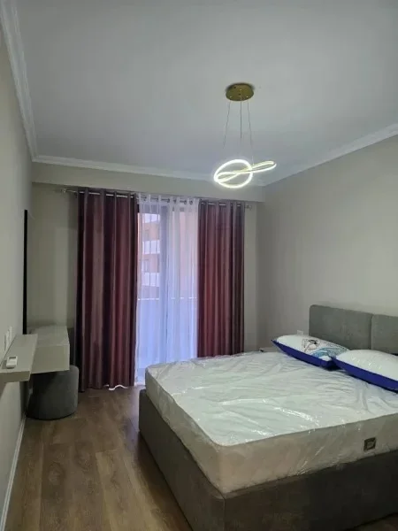 Tirane, jepet me qera apartament 1+1 Kati 3, 65 m² 550 € (Astir)