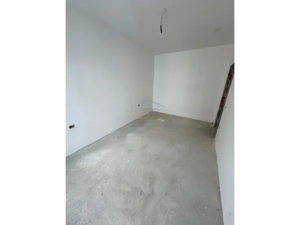 Tirane, shitet apartament 1+1 Kati 3, 75 m² 150.000 € 