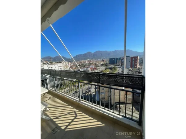 Tirane, jepet me qera apartament 1+1 Kati 7, 69 m² 600 € (Materniteti i Ri)