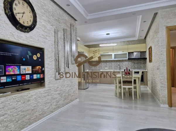 Tirane, shitet apartament 3+1+Ballkon Kati 4, 127 m² 219.000 € (kinostudio)