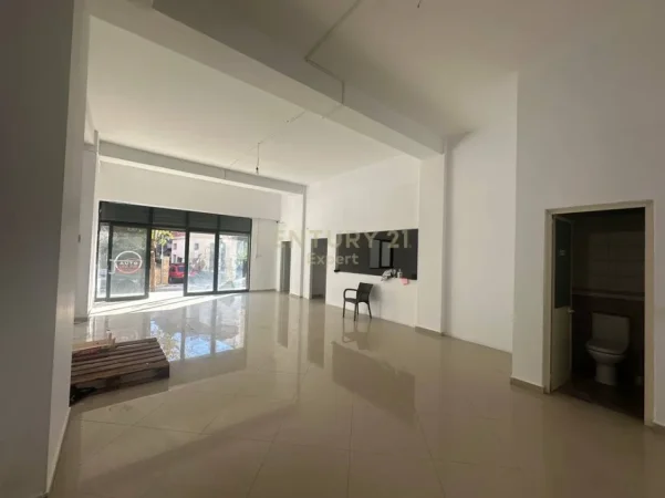 Tirane, shitet ambjent biznesi Kati 0, 125 m² 275.000 € (Yzberish)