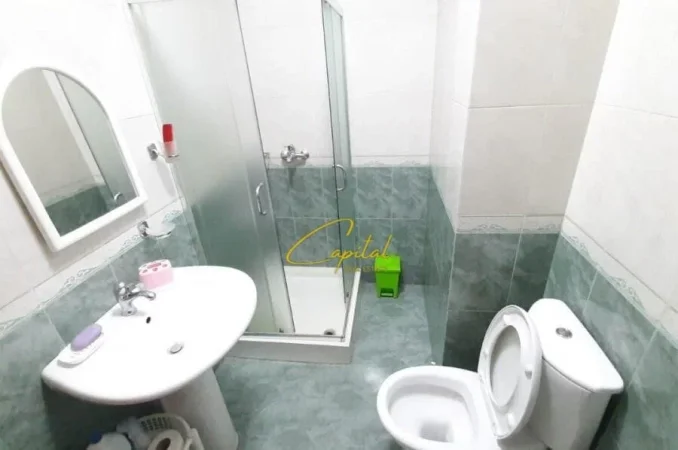 Tirane, jepet me qera apartament 2+1 Kati 3, 115 m² 700 € (ZOGU I ZI)