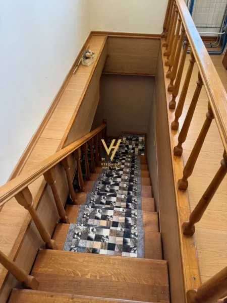 Tirane, shitet apartament duplex Dublex Kati 5, 235 m² 400.000 € (21 DHJETORI)